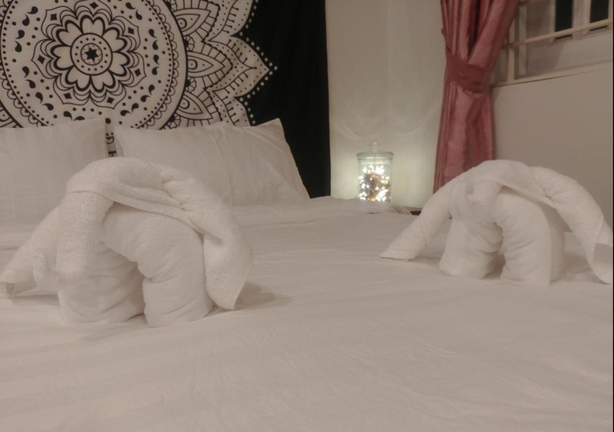 40K Bha - Four Of A Kind Aparthotel โฮจิมินห์ซิตี้ ภายนอก รูปภาพ